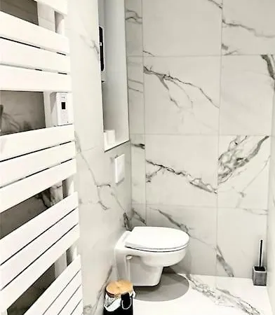 L'eclat Prestigieux : Quartier Henriville 公寓